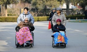 GIÚP VIỆC CHĂM SÓC ÔNG BÀ GIÀ